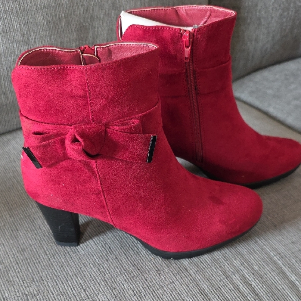 Elegant Women's Dark Red Suede Ankle Boots By Mysoft, Size 9, NWT, 3 Inch Heel - Picture 2 of 15